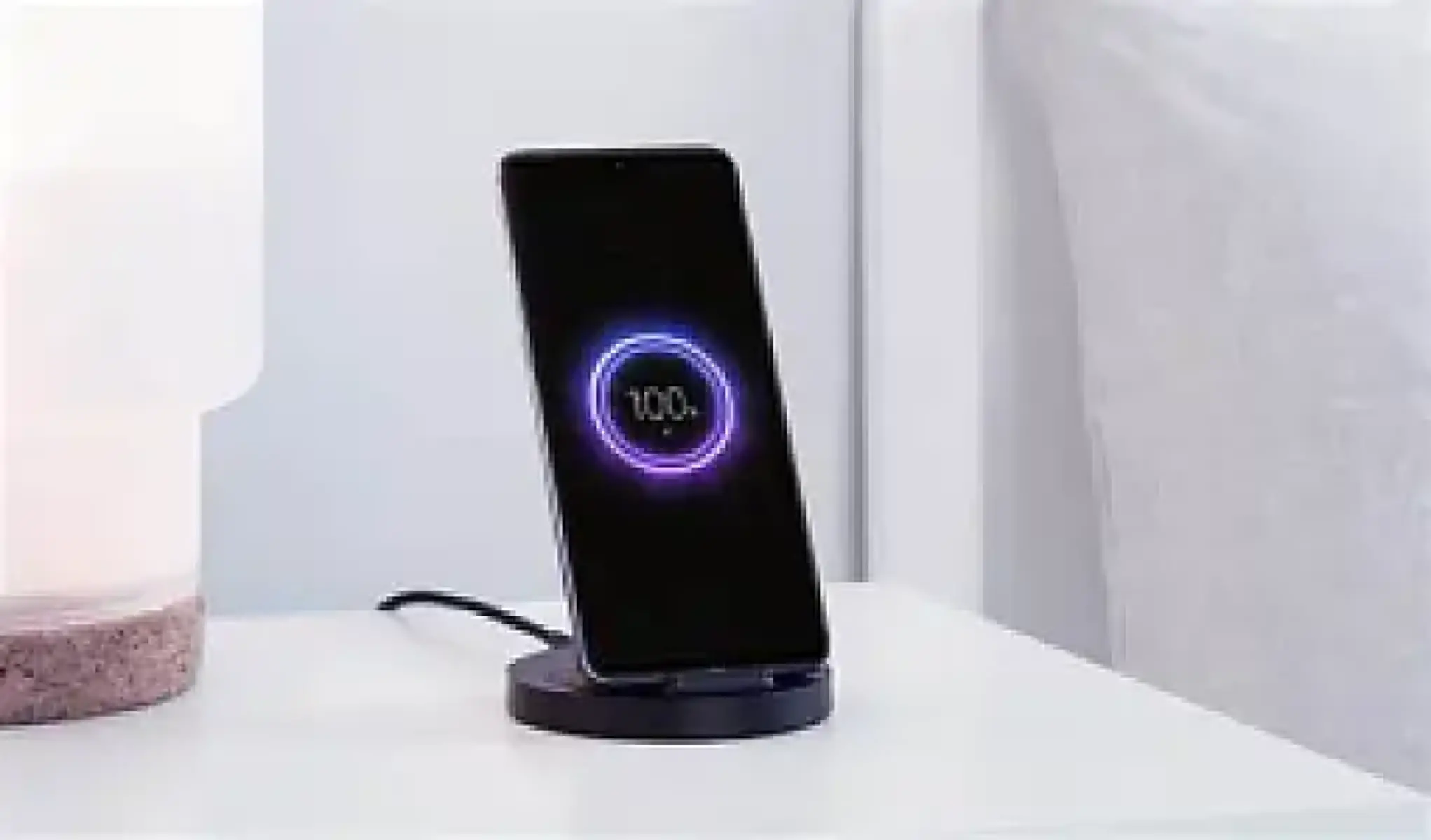 Xiaomi Mi 20W Wireless Charging Stand Black 4